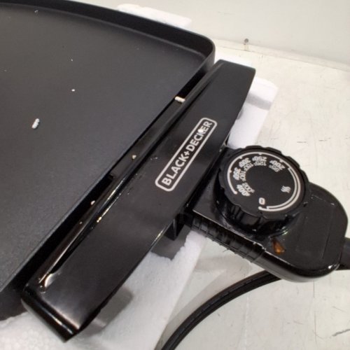 BLACK AND DECKER FAMILY SIZED ELECTRIC GRIDDLE - 20"X11" - BLACK (MODEL: GD1811BC) image 4