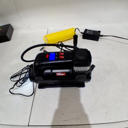 HYPER TOUGH HEAVY-DUTY DIGITAL TIRE INFLATOR - 12 V - BLACK image 2
