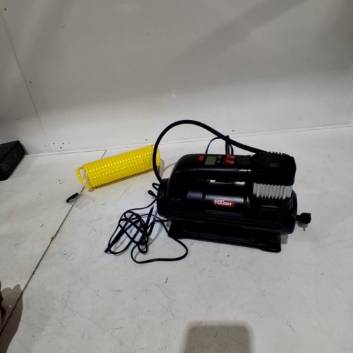 HYPER TOUGH HEAVY-DUTY DIGITAL TIRE INFLATOR - 12 V - BLACK image 4