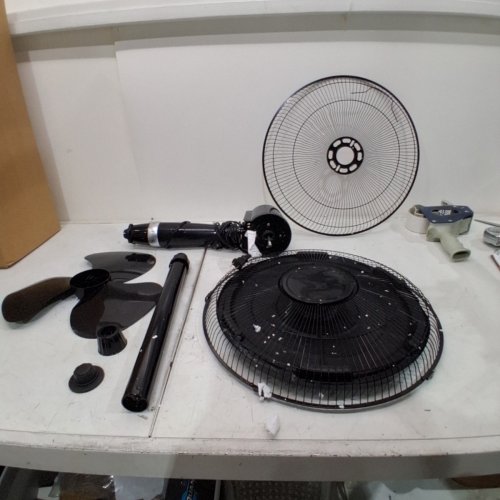 LASKO OSCILLATING 16″ ADJUSTABLE PEDESTAL STAND FAN - BLACK (S16612) image 3