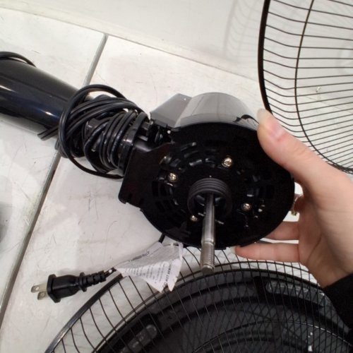 LASKO OSCILLATING 16″ ADJUSTABLE PEDESTAL STAND FAN - BLACK (S16612) image 4