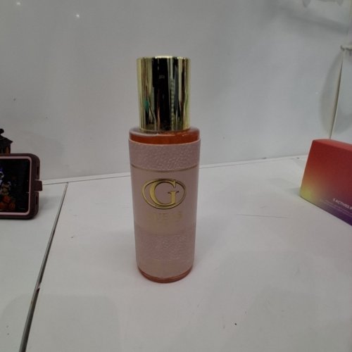 WOMENS GUESS ICONIC FRAGRANCE MIST - 250 ML image 4