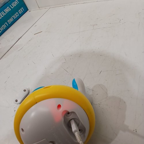 BABIES LIGHT UP WHALE SPRINKLER BATH TOY - 1 TO 3 YEARS - YELLOW/BLUE image 2
