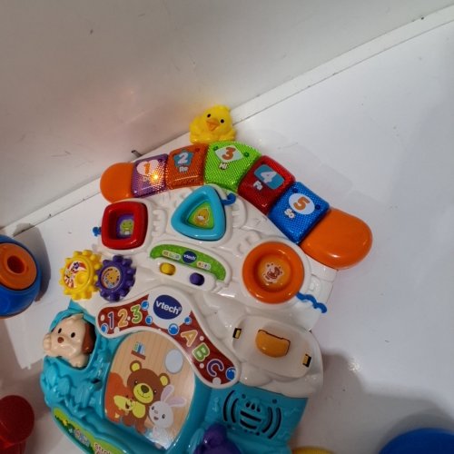 VTECH STROLL AND DISCOVER ACTIVITY WALKER - 9MO-23MO - RED image 2
