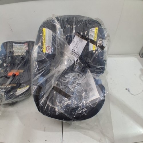 CYBEX ATON 2 SLIM FIT ULTRA LIGHTWEIGHT INFANT CAR SEAT WITH SENSORSAFE TECHNOLOGY - LAVASTONE BLACK image 3