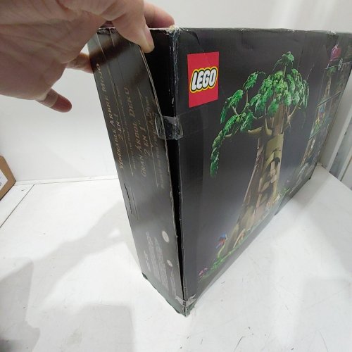 2500PC LEGO 2-IN-1 THE LEGEND OF ZELDA GREAT DEKU TREE (MODEL:77092) image 3