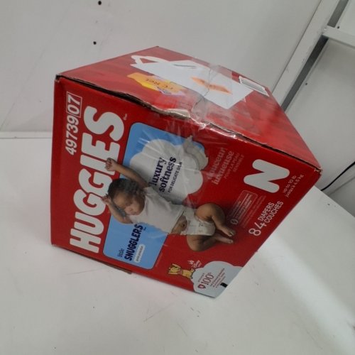 84PK HUGGIES LITTLE SNUGGLERS LUXURY SOFTNESS DIAPERS - SIZE NEWBORN (UP TO 10LBS) - DISNEY WINNIE THE POOH image 3