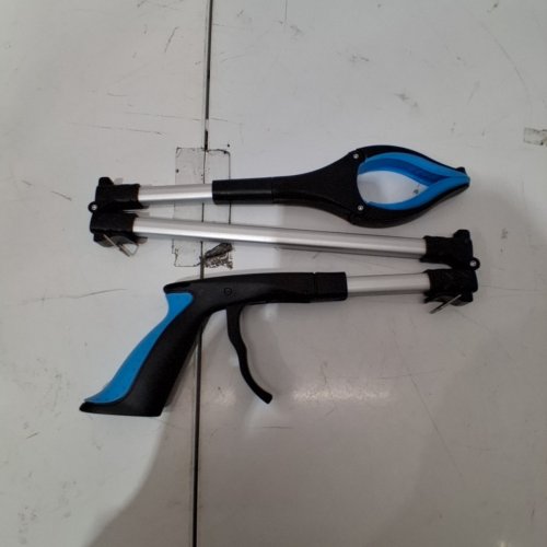 KEKOY GRABBER REACHER TOOL EXTENDED CLAW WITH MAGNET - 36" - BLUE/BLACK (MODEL: QWJ11) image 2