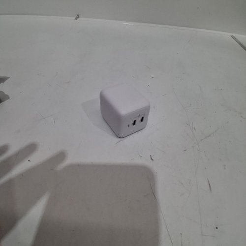 ONN DUAL USB-C PORT WALL CHARGER - WHITE image 4