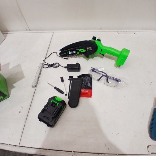 TIETOC 6" CORDLESS MINI HANDHELD CHAINSAW WITH 21V BATTERY - 880W - GREEN image 3