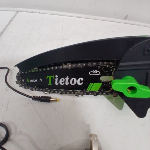 TIETOC 6" CORDLESS MINI HANDHELD CHAINSAW WITH 21V BATTERY - 880W - GREEN image 4