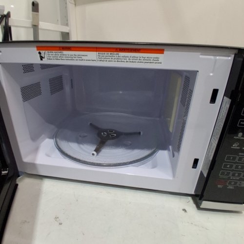 CHEFMAN COUNTERTOP MICROWAVE OVEN - 31 L (1.1 CU. FT) -STAINLESS STEEL (MODEL: RJ55-SS-11-CK-CA) image 5