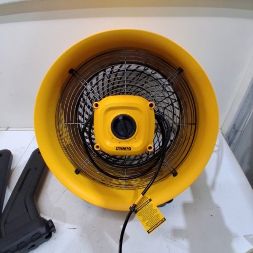 DEWALT FLOOR FAN, 360° ADJUSTABLE TILTING AIRFLOW FAN, 3-SPEED 4000 CFM MAX - YELLOW BLACK (MODEL:DXF1616/ 9631000) image 2