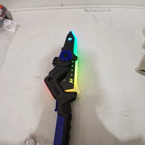 ZUNATE SWORD-AXE LED TOY - BLACK/BLUE (MODEL: HY2555) image 2