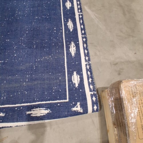 THRESHOLD IKAT WOVEN INDOOR AREA RUG - 5FT X 7FT - BLUE AND WHITE image 3