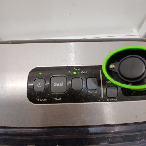 2-IN-1 FOODSAVER VACUUM SEALER WITH EXPRESS BAG MAKER - (MODEL: FM5200) image 2