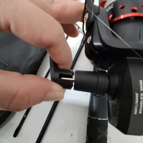 UGLY STICK SHAKESPEARE GX2 SPINNING TRAVEL ROD & REEL COMBO KIT WITH TRAVEL BAG - 5.2:1 RATIO - 5'0" (1.52M) - LIGHT: 4LB-10LBS CAPACITY - BLACK/RED/GOLD - (MODEL: USGXSP503L) image 4