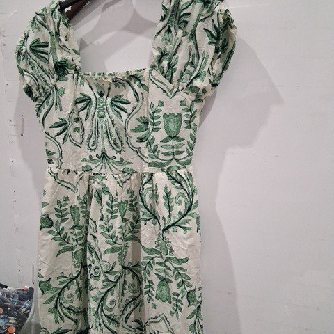 WOMEN'S GEORGE PUFF SLEEVE PRINTED MAXI DRESS - LARGE - GREEN/CREAM image 2