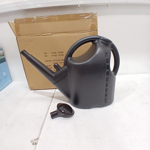 AMAZON BASICS, WATERING CAN - 9.99L CAPACITY - BLACK image 2