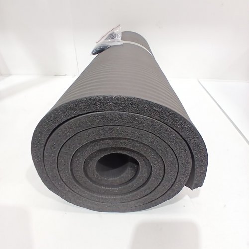 AMAZON BASICS YOGA/EXCERSISE MAT - 74'' X 24'' - BLACK image 3