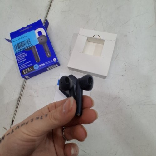 ONN WIRELESS IN-EAR EARPHONES WITH ENVIRONMENTAL NOISE CANCELLATION - 22 HOUR CHARGE - WHITE image 4