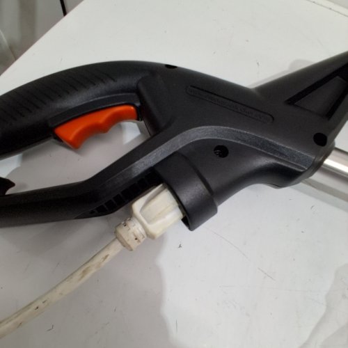 BLACK+DECKER 5 AMP 13" CORDED STRING TRIMMER/EDGER - ORANGE/BLACK (MODEL: ST8600) image 2