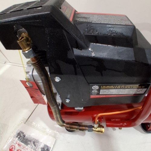 KING CANADA CORDED 1.5HP AIR COMPRESSOR - 2GAL - RED (MODEL: 8449C) image 6