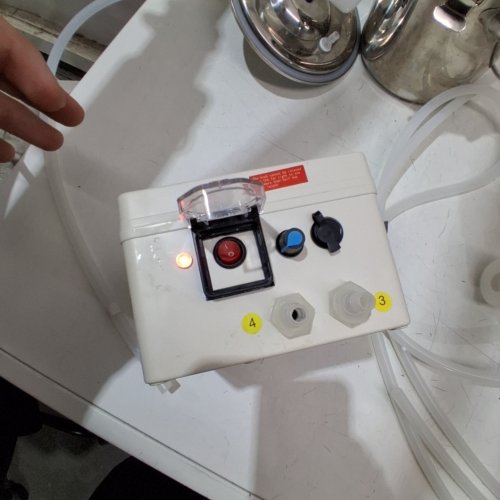 PORTABLE ELECTRIC GOAT MILKING MACHINE - 3L (MODEL: 9JWD-3) image 2