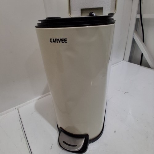 GARVEE SLIM WATERPROOF METAL BATHROOM TRASH CAN WITH LID - 2.6 GAL - SAND BAIGE (MODEL:PHK_34MYD38L) image 4