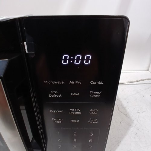 BLACK+DECKER 5-IN-1 MICROWAVE OVEN WITH AIR FRY- BLACK (MODEL: ES9P032NA-CA) image 6