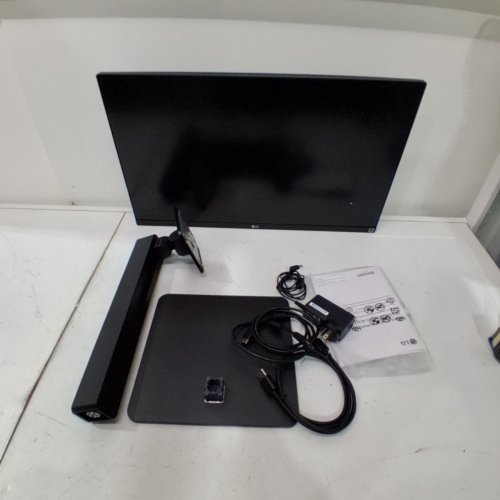 LG ULTRAFINE UHD MONITOR - 27" | 4K | 5MS DELAY | IPS - BLACK - (MODEL: 27BA45U-B) image 3