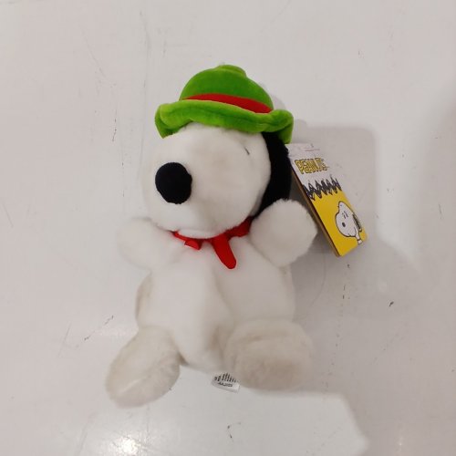 LITTLE LEGENDS PEANUTS BEAGLE SCOUT PALM PALS - 8" - WHITE / GREEN (ITEM: 40497) image 2