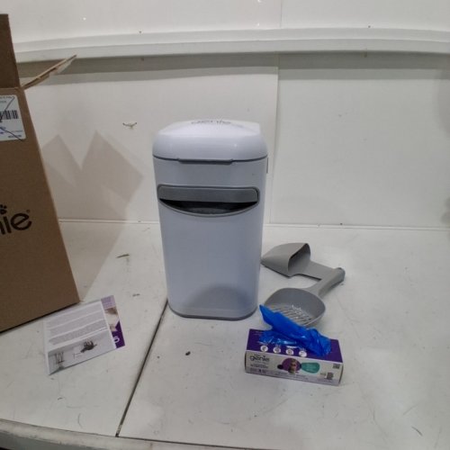 LITTER GENIE PLATINUM ODOUR CONTROL STAINLESS STEEL CAT LITTER PAIL WITH SCOOP, HOLDS 8 DAYS OF WASTE - WHITE (MODEL: I000746) image 2