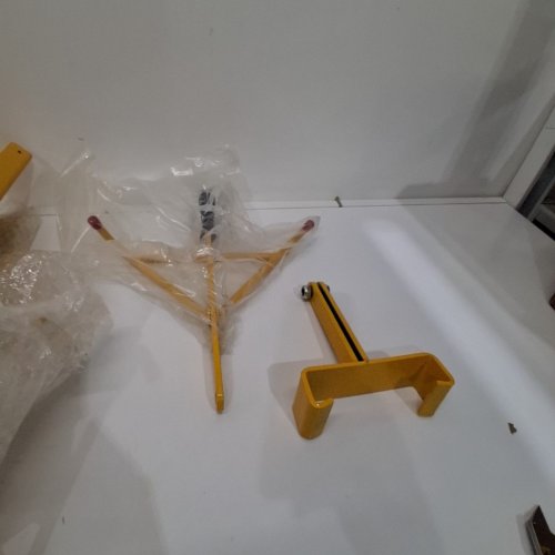 ESCO TURN-TABLE STYLE MANUAL TIRE SPREADER - YELLOW (MODEL: 90450) image 4