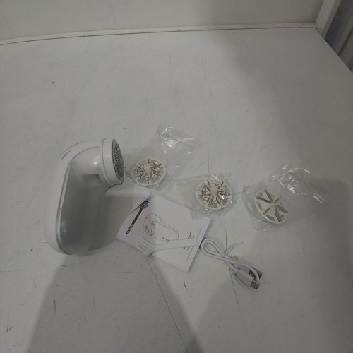 HOMTRONICS RECHARGEABLE FABRIC SHAVER LINT REMOVER - WHITE image 3