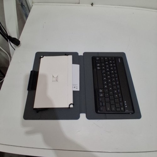 TARGUS PRO-TEK UNIVERSAL BLUETOOTH KEYBOARD CASE - 9.5-11.5" TABLETS - BLACK (MODEL: AKB861A) image 4