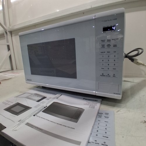 PANASONIC 2.2CU.FT/1200W THE GENIUS INVERTER MICROWAVE OVEN - WHITE - (NN-ST966W) image 5