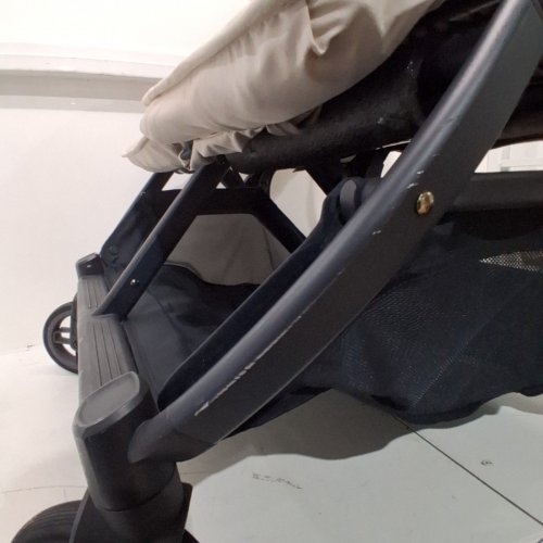 UPPABABY MINU DUO SIDE-BY-SIDE DOUBLE STROLLER LIGHTWEIGHT + COMPACT DESIGN - 100LBS CAP - 26" WIDE - sandstone image 6