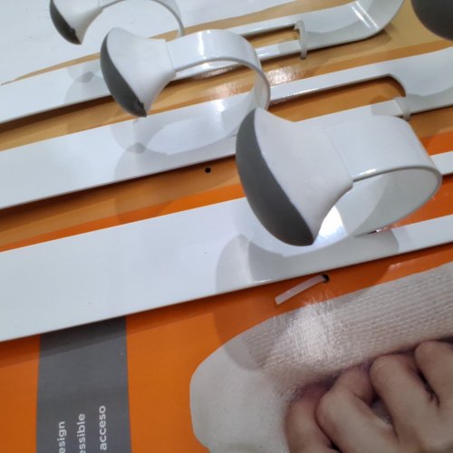 3PK NEATFREAK! OVER-THE-DOOR NON-SLIP HOOKS - WHITE/GREY (MODEL: 1993761) image 2