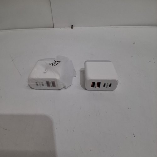 2PK USB FAST CHARGE WALL CHARGER - 50/60HZ - 100-240V - WHITE (MODEL: PD585) image 3