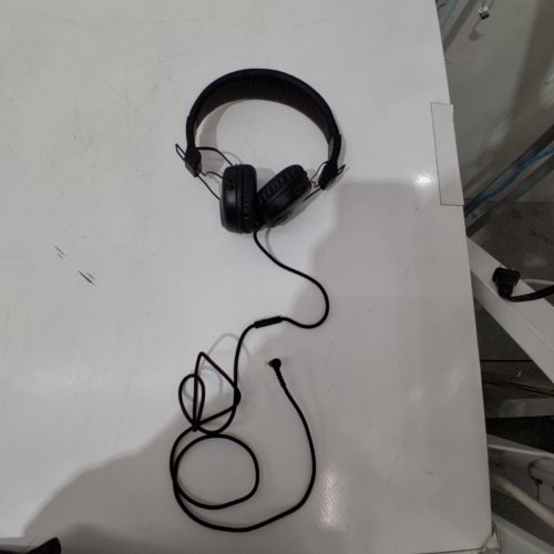 JLAB AUDIO STUDIO WIRELESS BLUETOOTH ON-EAR HEADPHONES - BLACK (MODEL: AFCHBASTUDIORBLK4) image 3