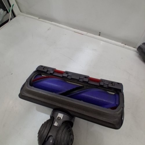 DYSON V15 DETECT TOTAL CLEAN EXTRA CORDLESS VACUUM CLEANER WITH 2 ATTACHMENTS - GREY (MODEL: V15) image 3