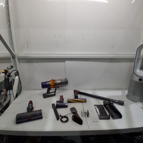 DYSON V15 DETECT TOTAL CLEAN EXTRA CORDLESS VACUUM CLEANER WITH 2 ATTACHMENTS - GREY (MODEL: V15) image 12
