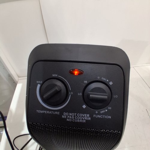 BLACK+DECKER CERAMIC TOWER HEATER - 1500W - BLACK (MODEL: BHTC571) image 2