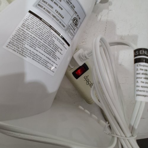 TOOLTECH 16" 3-SPEED INDOOR OSCILLATION DESK FAN ARTICLE (MODEL: 100076) image 2