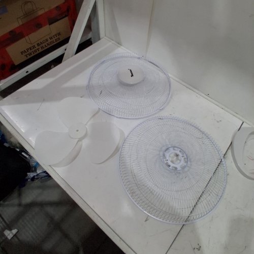 TOOLTECH 16" 3-SPEED INDOOR OSCILLATION DESK FAN ARTICLE (MODEL: 100076) image 4