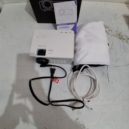 GCZ 1080P 4K MINI PROJECTOR WITH 80" SCREEN - WHITE (MODEL : MPJ11015) image 3