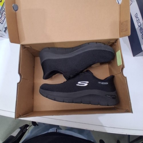 MENS SKETCHERS ARCH COMFY 2.0 SNEAKER - SIZE 9 - BLACK (STYLE: 1998909) image 2