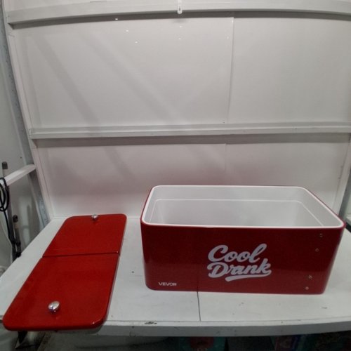 VEVOR ROLLING ICE CHEST HOLDS UP TO 50 BOTTLES - 80QT - RED (MODEL: DR120201) image 2