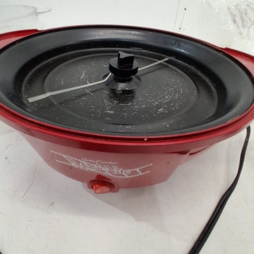 BETTY CROCKER CINEMA-STYLE POPCORN MAKER - MAKES 25 CUPS - RED (MODEL: BC-2970CR) image 2